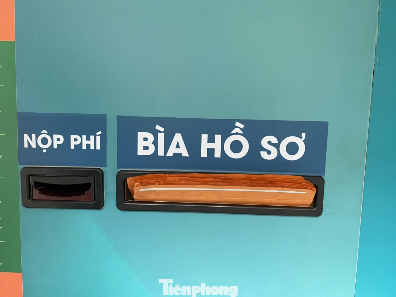 Cận cảnh ATM tiếp nhận trả hồ sơ hành chính tự động đầu tiên ở Việt Nam ảnh 2