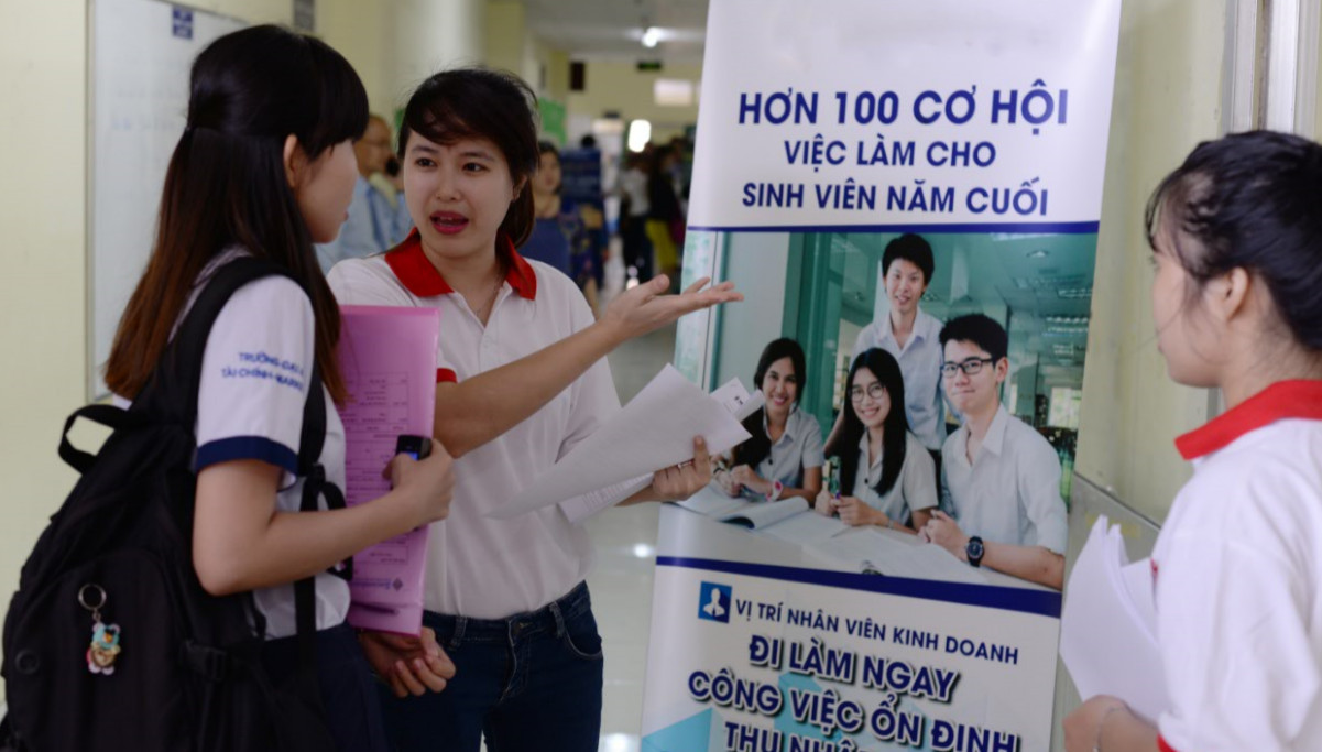 Năm 2021, TP. HCM có thêm 300.000 việc làm mới ảnh 1