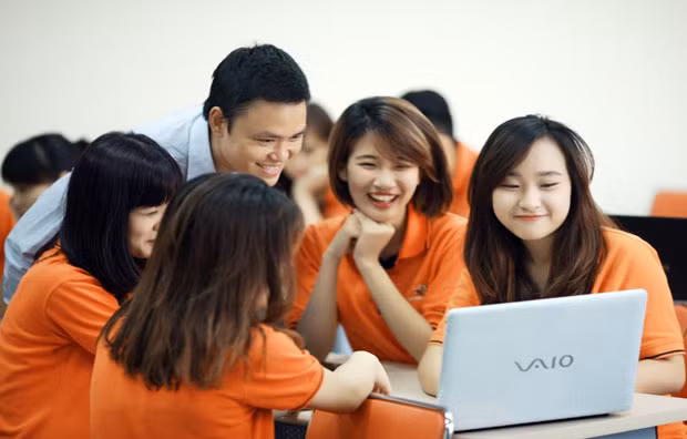 Trường đại học không dễ mua vắc xin COVID-19 ảnh 1