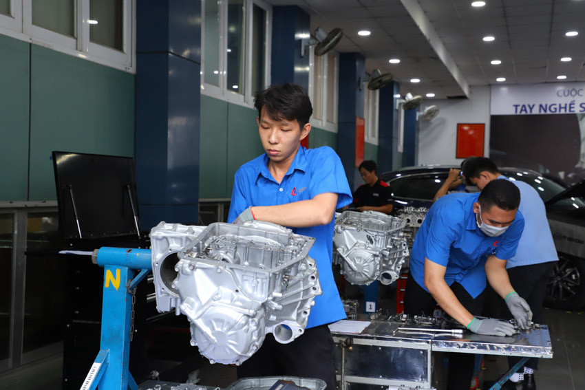 Đưa thực tiễn ngành Ô tô vào trường đại học ảnh 1