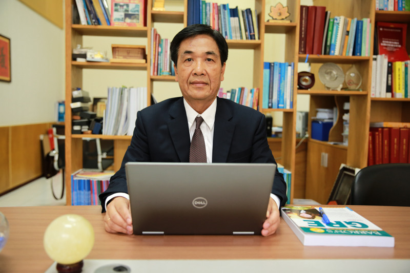 GS.TS. Nguyễn Trọng Hoài, Phó Hiệu trưởng trường ĐH Kinh tế TP. HCM. Chuyển đổi số trong trường đại học: Dạy học trực tuyến sẽ trở thành xu hướng tất yếu ảnh 1