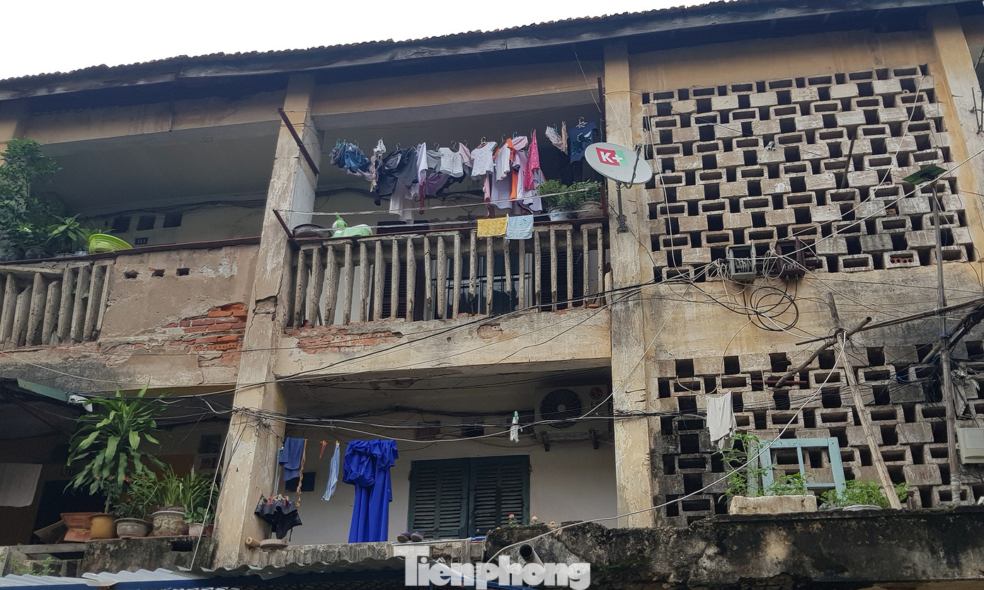 Sống thấp thỏm trong khu tập thể cũ gần 5 thập kỷ giữa Thủ đô ảnh 9