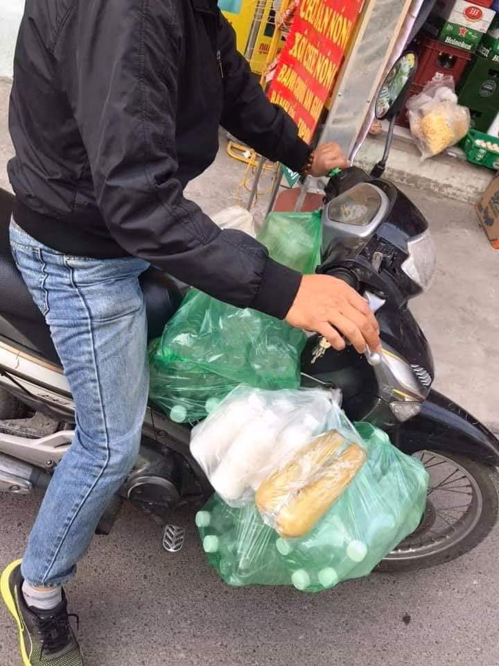 Nắng nóng, nước giải khát cháy hàng ảnh 3