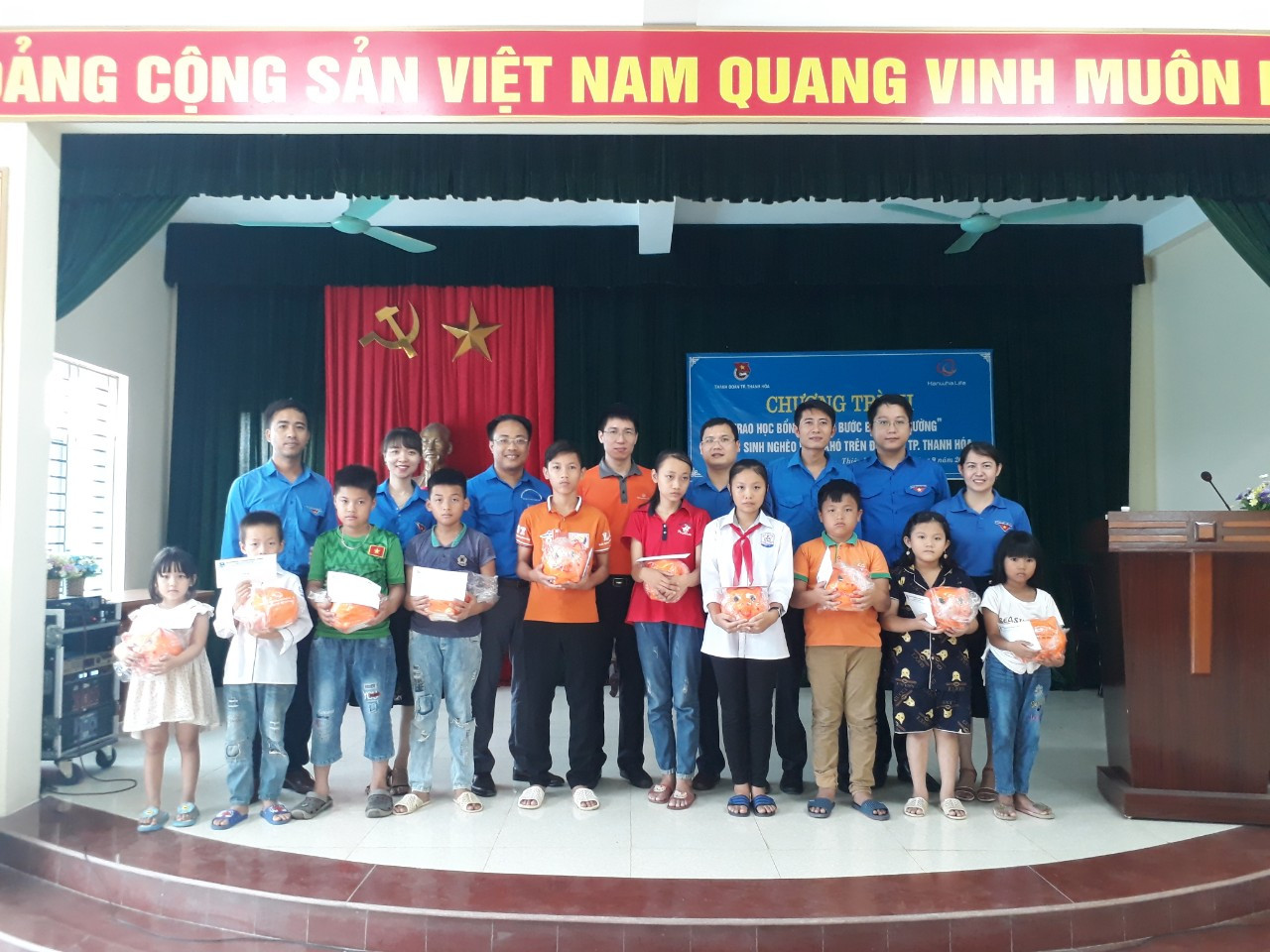 Nhiều hoạt động 'Tiếp sức đến trường' đầy ý nghĩa của tuổi trẻ Thanh Hoá ảnh 2
