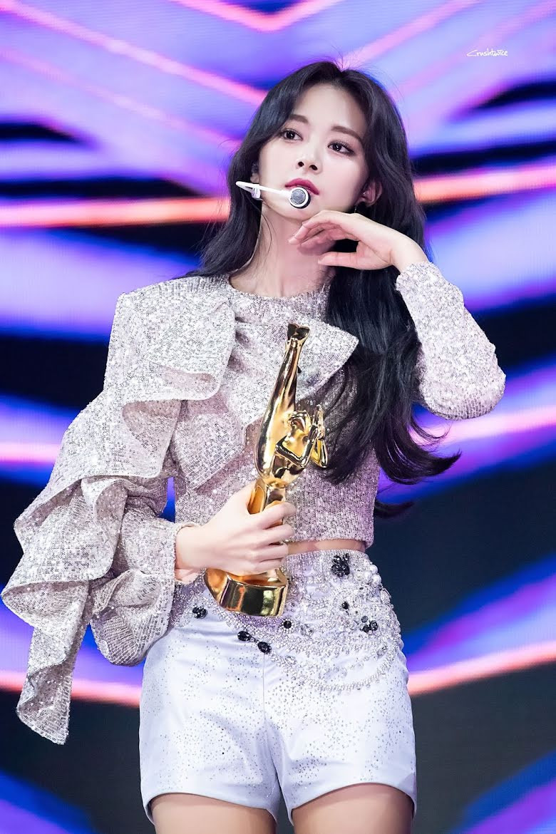 Lisa là gương mặt đẹp nhất K-pop, ba 'mẩu Black Pink' còn lại đều thuộc top 10 ảnh 18