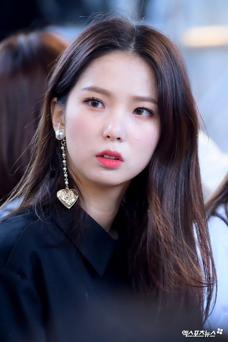 Lisa là gương mặt đẹp nhất K-pop, ba 'mẩu Black Pink' còn lại đều thuộc top 10 ảnh 23