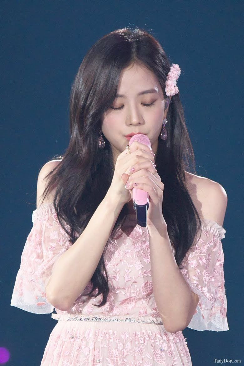 Lisa là gương mặt đẹp nhất K-pop, ba 'mẩu Black Pink' còn lại đều thuộc top 10 ảnh 4