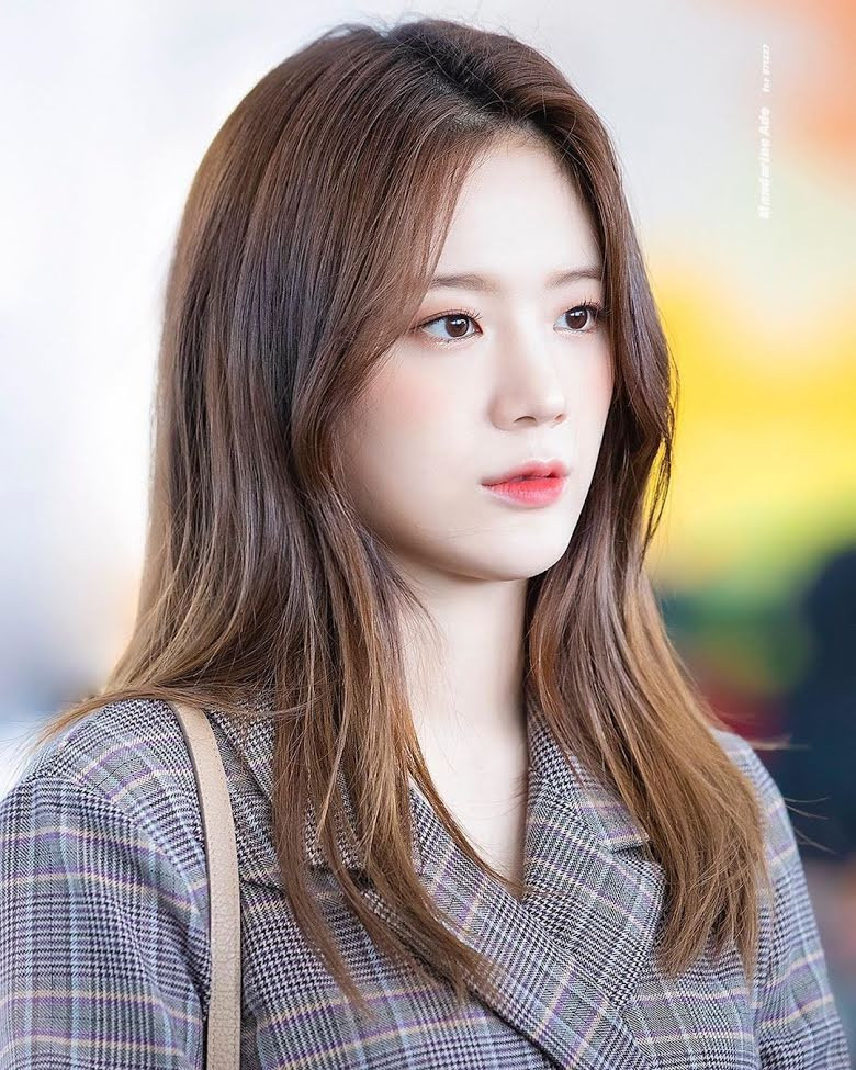 Lisa là gương mặt đẹp nhất K-pop, ba 'mẩu Black Pink' còn lại đều thuộc top 10 ảnh 13