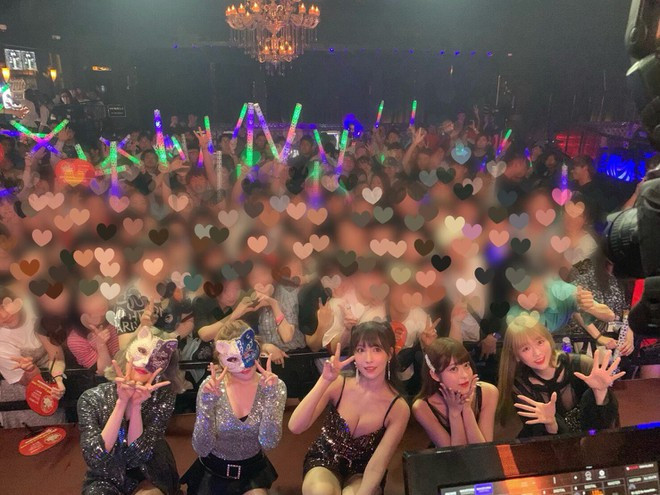 Nhóm nhạc Hàn Quốc toàn sao phim người lớn Nhật Bản ảnh 4