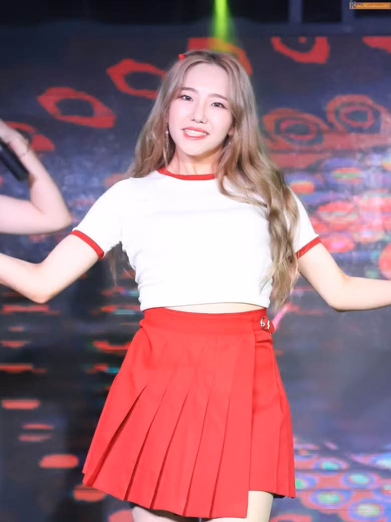 5 nhóm nhạc K-pop tan rã vì lý do oái oăm ảnh 7