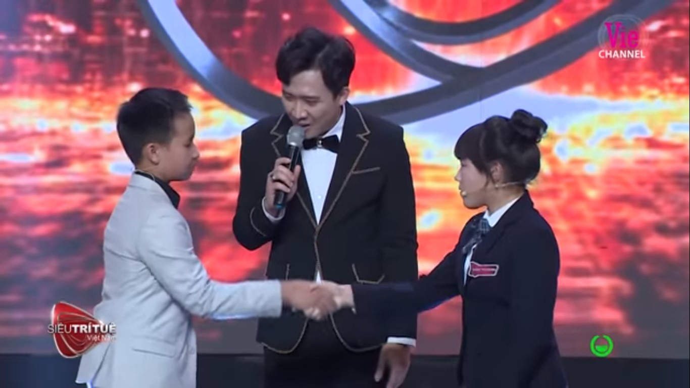 ‘Thần đồng tính nhẩm’ Nhật Bản khóc như mưa tại Siêu trí tuệ Việt Nam ảnh 7