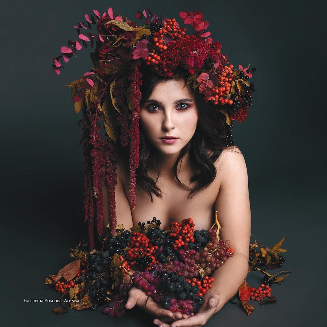 Loạt nữ vận động viên khúc côn cầu Nga ‘cởi đồ’ chụp ảnh lịch khỏa thân ảnh 7