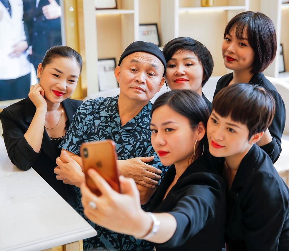 Tiết lộ cát-xê 'khủng' của Xuân Hinh và phong cách tiêu tiền khiến fan 'sốc' ảnh 2