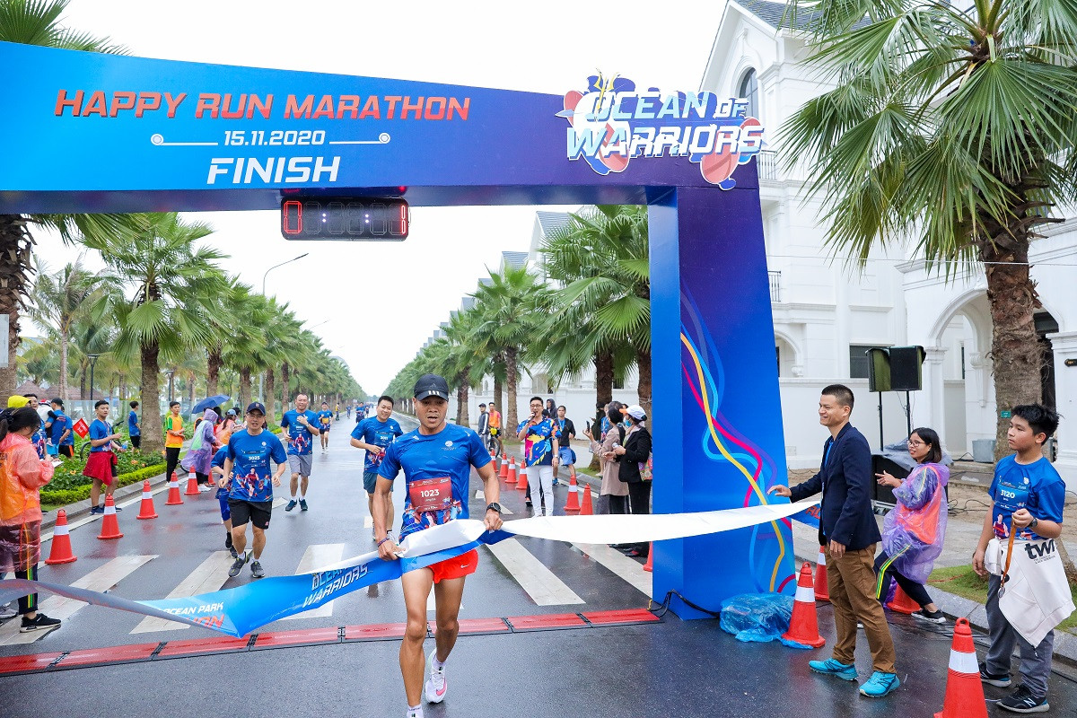 Bùng nổ ngày hội thể thao đầu tiên bên bờ biển giữa trung tâm Thủ đô ảnh 2