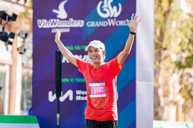 Choáng ngợp vẻ đẹp thiên đường của đường chạy xuyên rừng, tựa biển tại Vinpearl Phú Quốc ảnh 11