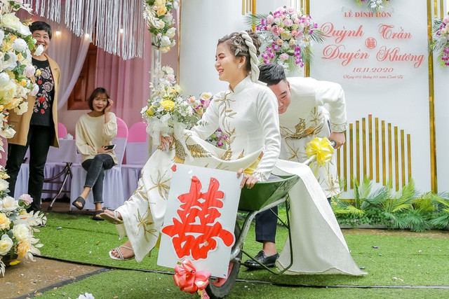 Dàn 'siêu xe khủng' trong đám hỏi ở Thái Nguyên gây 'bão cộng đồng mạng' ảnh 9