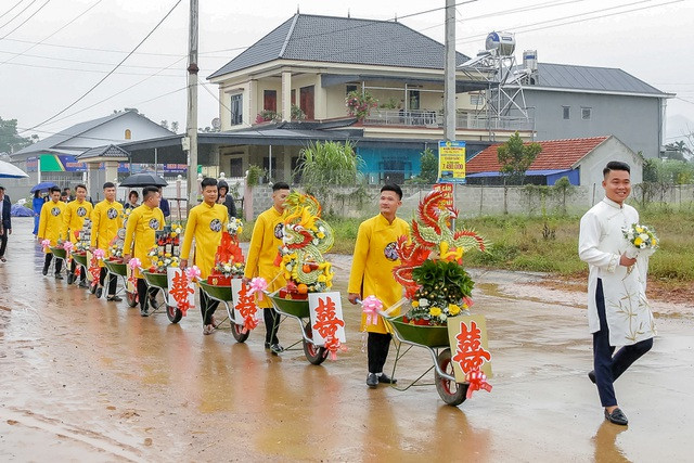 Dàn 'siêu xe khủng' trong đám hỏi ở Thái Nguyên gây 'bão cộng đồng mạng' ảnh 6