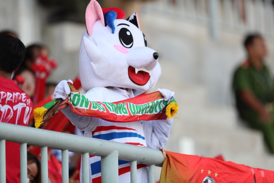 Sôi động những màn cổ vũ chỉ có tại giải bóng đá sinh viên SV-League 2020 ảnh 7