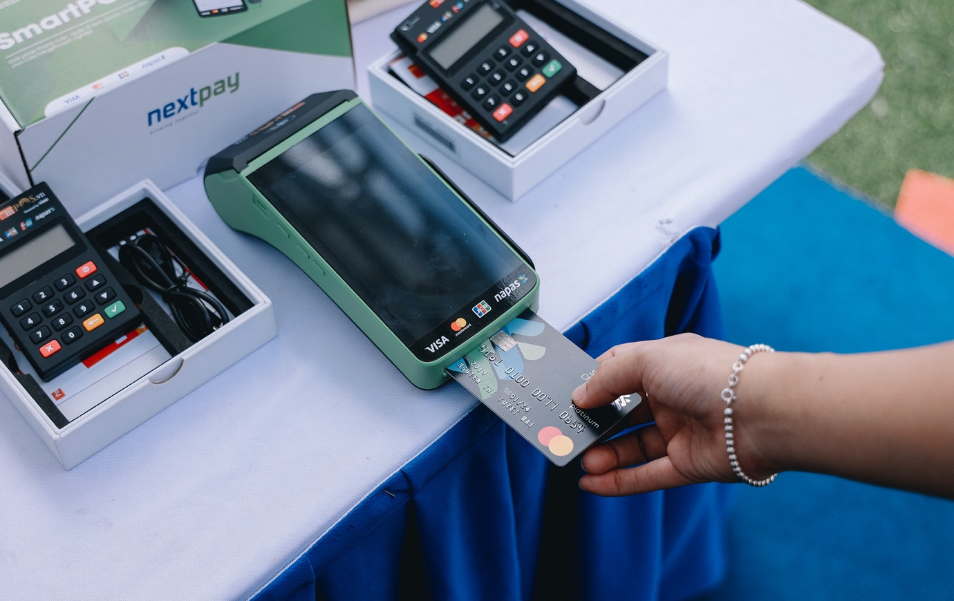 Thanh toán không tiền mặt và “thế hệ số” ảnh 1