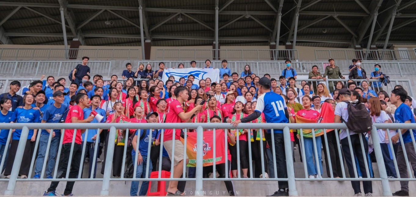 Sôi động những màn cổ vũ chỉ có tại giải bóng đá sinh viên SV-League 2020 ảnh 12