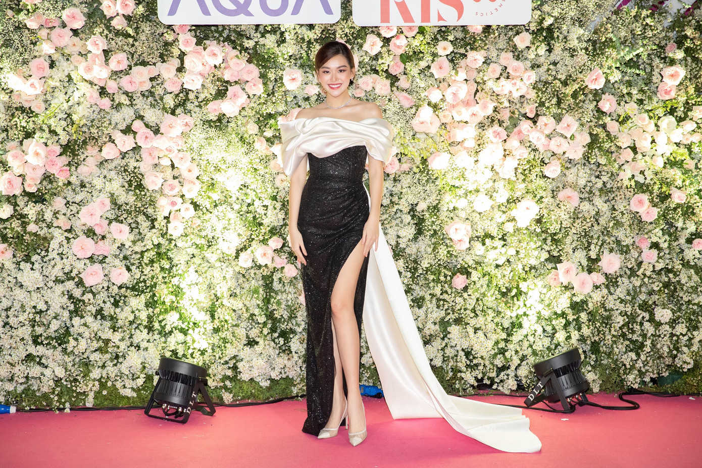 Top 3 Hoa hậu Việt Nam 2020 rực rỡ cùng hoa tương 1989 Florist ảnh 2