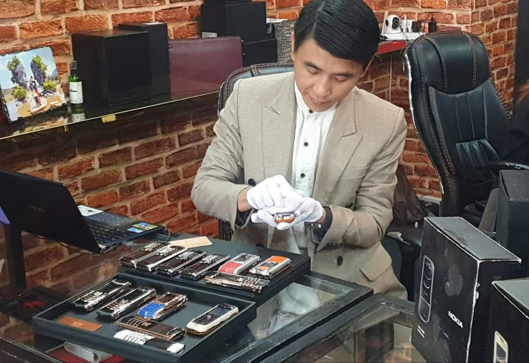 Vertu và hành trình 22 năm thăng trầm của đế chế điện thoại đắt đỏ nhất hành tinh ảnh 6