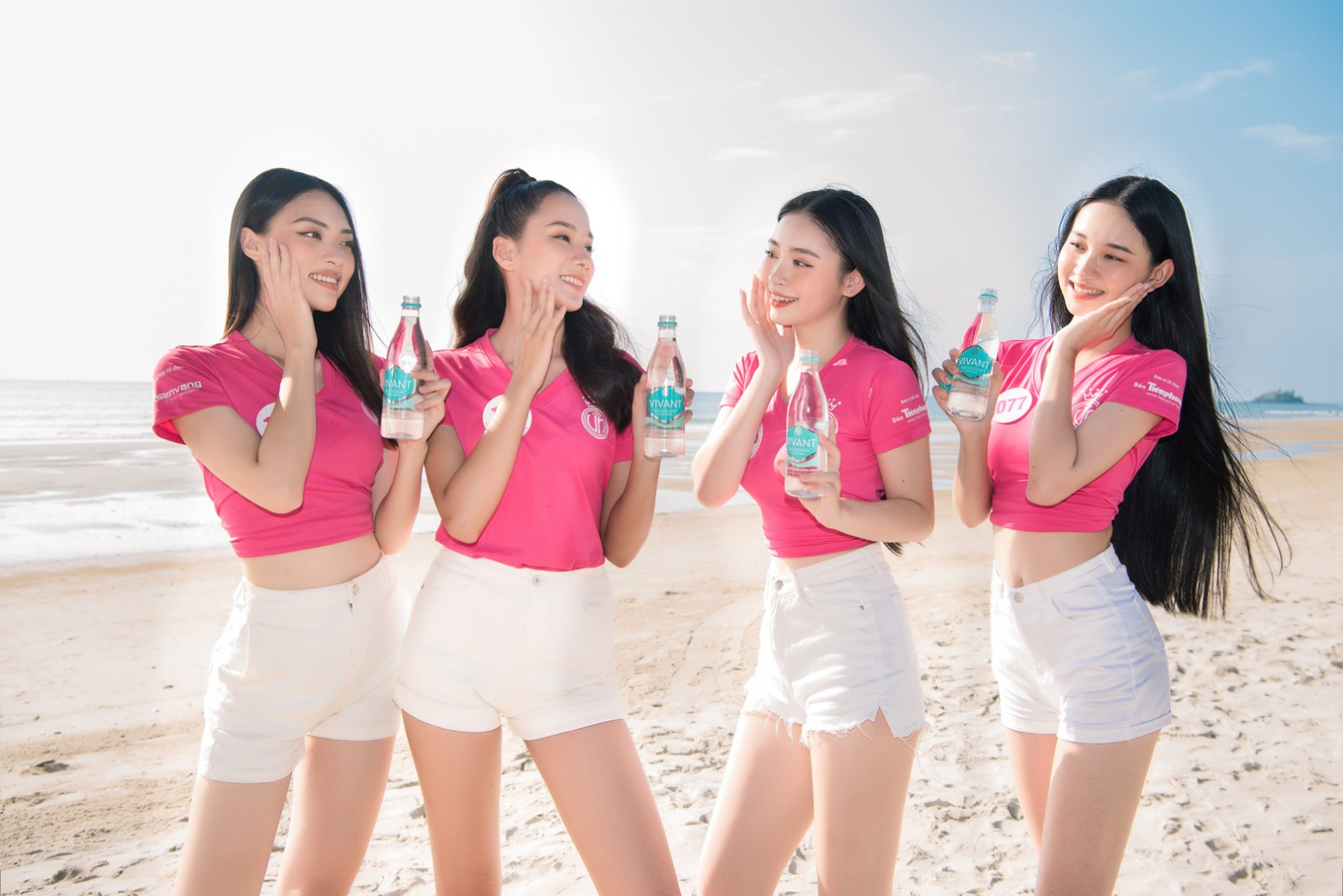 Danh tính ‘chai đẹp’ khiến bao nàng thí sinh HHVN 2020 xao xuyến! ảnh 3