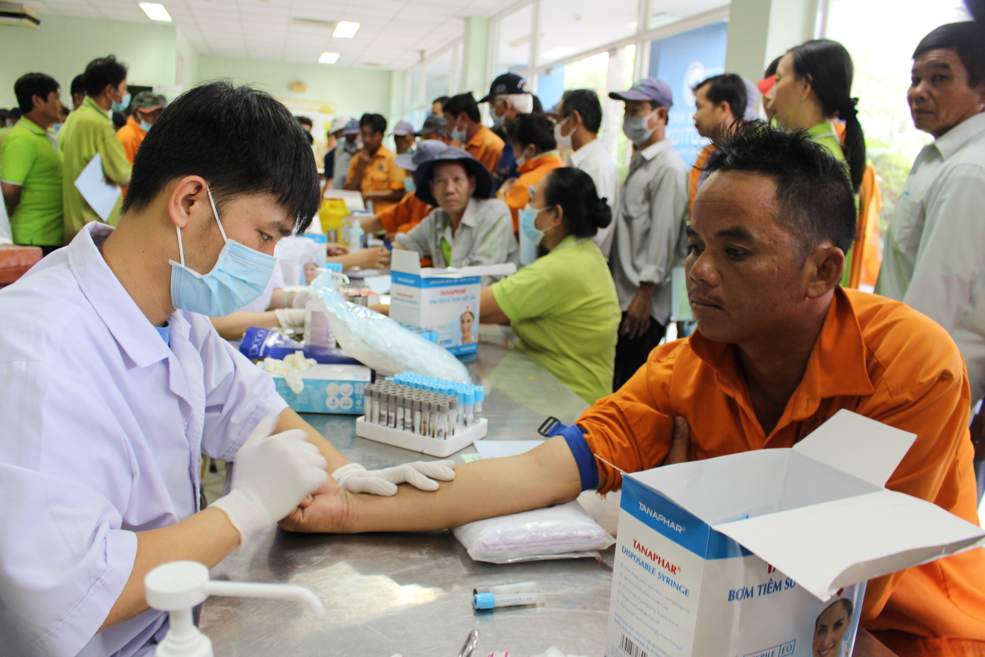 VWS chăm lo chu đáo sức khỏe và đời sống người lao động ảnh 1