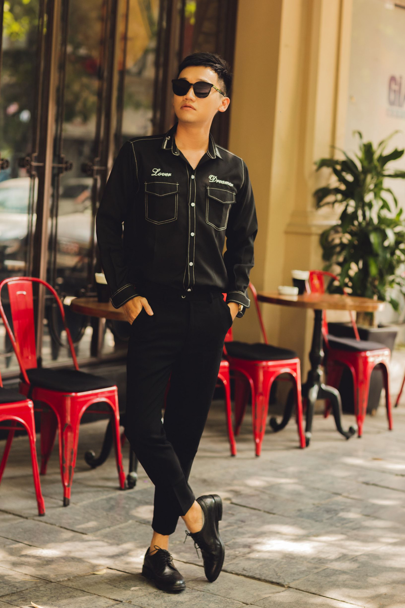 Sau ‘Nhà trọ Balanha’, Xuân Nghị xuất hiện ngày càng chất ảnh 1