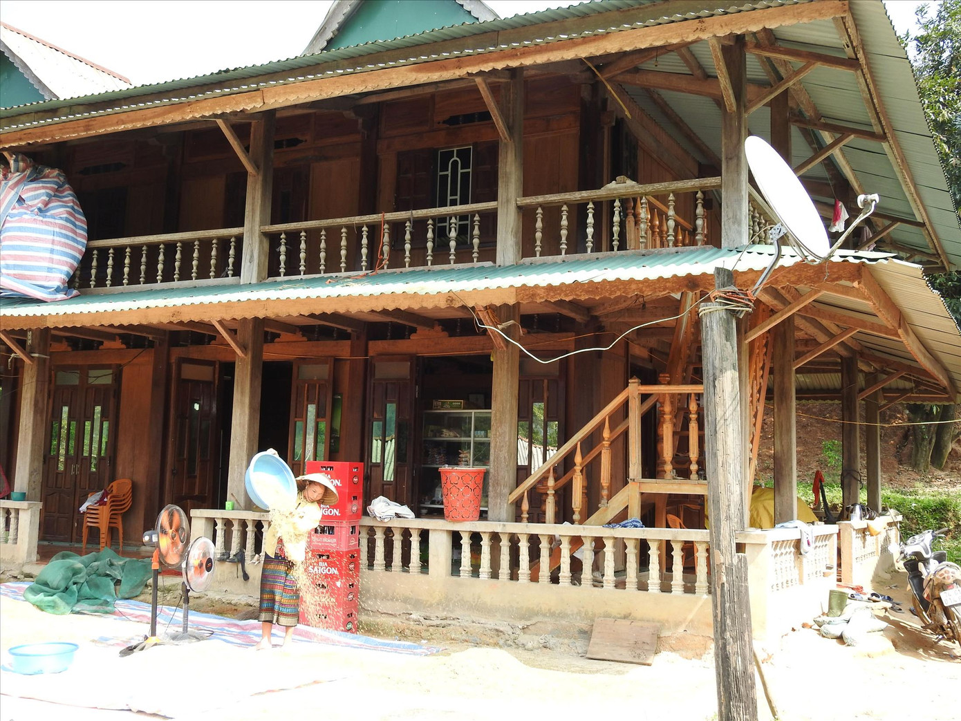 Có một gia đình Pa Hy như thế... ảnh 1