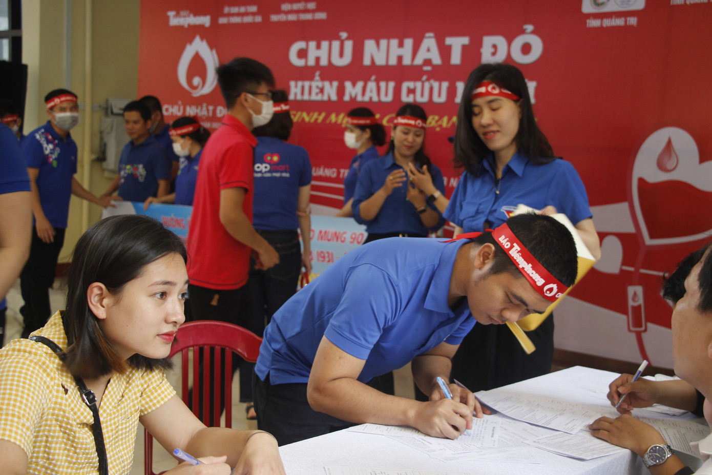 Ngày hội hiến máu tình nguyện 'Chủ nhật Đỏ' ở Quảng Trị ảnh 13