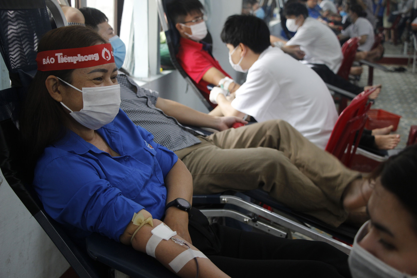 Ngày hội hiến máu tình nguyện 'Chủ nhật Đỏ' ở Quảng Trị ảnh 11