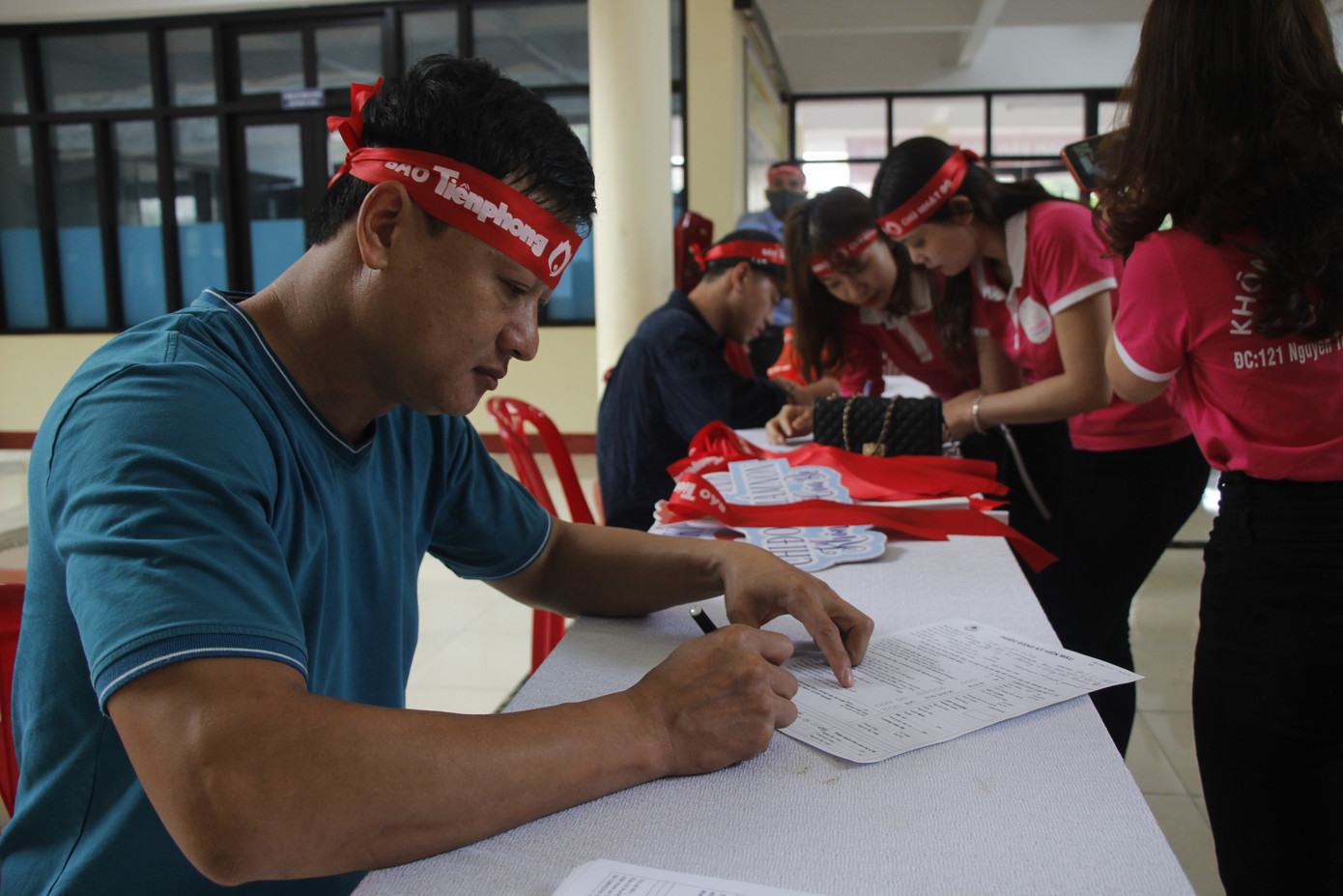 Ngày hội hiến máu tình nguyện 'Chủ nhật Đỏ' ở Quảng Trị ảnh 6