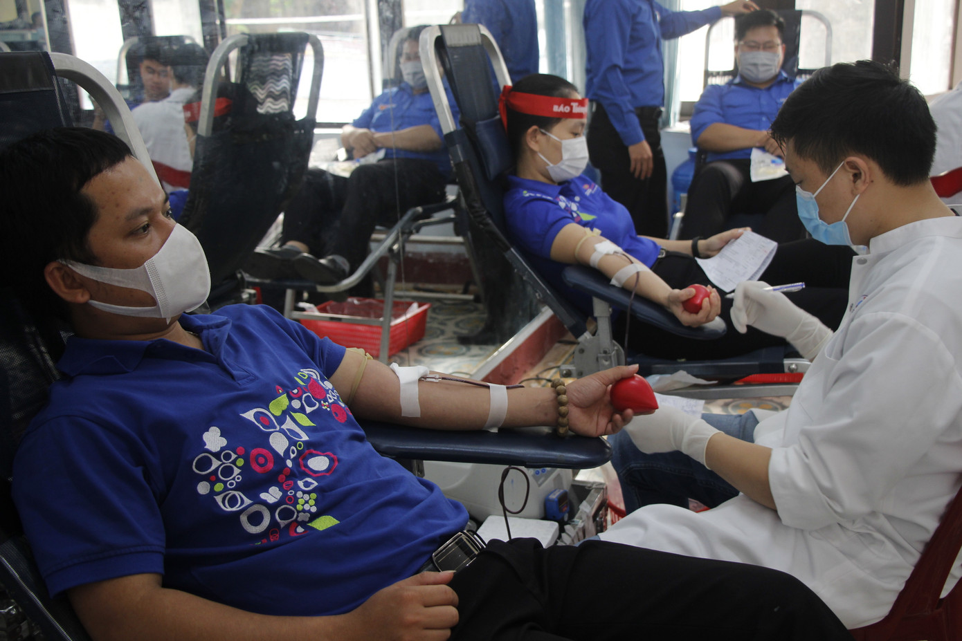 Ngày hội hiến máu tình nguyện 'Chủ nhật Đỏ' ở Quảng Trị ảnh 7