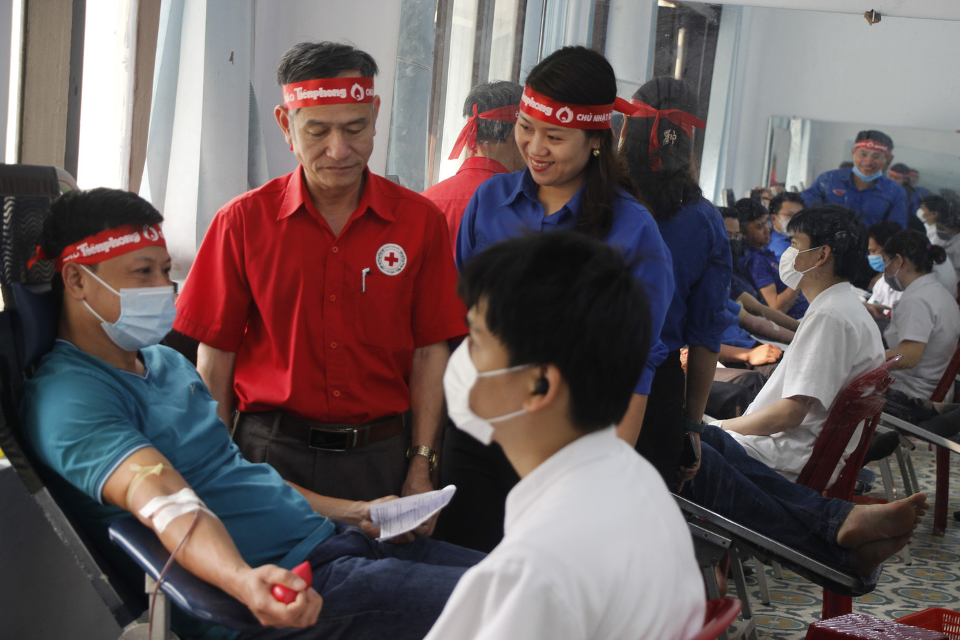 Ngày hội hiến máu tình nguyện 'Chủ nhật Đỏ' ở Quảng Trị ảnh 4