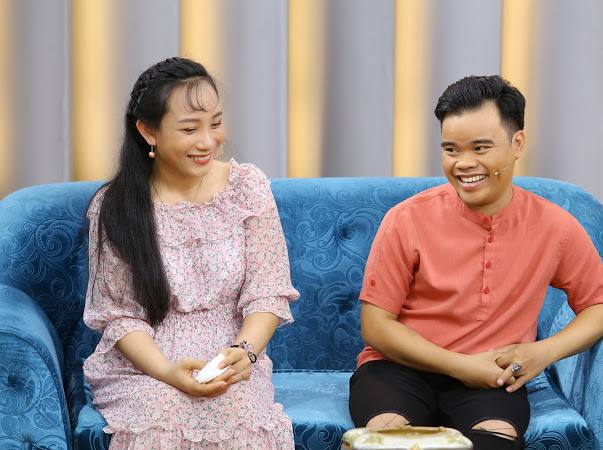 Diễn viên bán hàng online mùa dịch: Làm để nuôi gia đình còn hơn nằm suy nghĩ rồi đói! ảnh 1