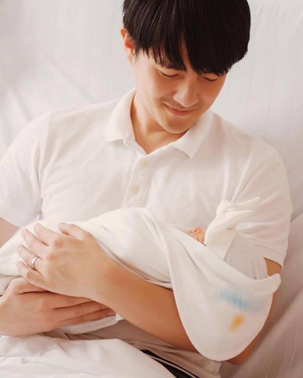 Hội ông bố 'cuồng' con của showbiz Việt không thể thiếu Kim Lý, Ông Cao Thắng, Cường Đô La ảnh 4