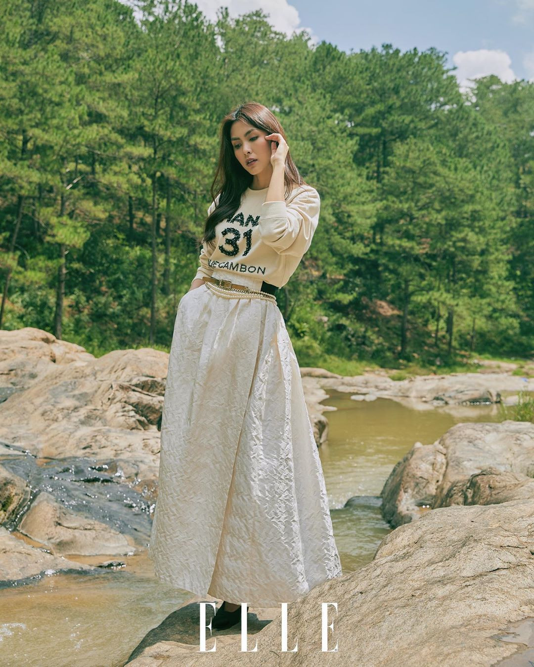 Tăng Thanh Hà cứ 'lên đồ' là chị em cũng phải xuýt xoa ảnh 5