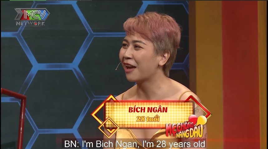 MC Quyền Linh bất ngờ trước mẹ chồng đặc biệt, khuyên con dâu phải ăn mặc sexy lên ảnh 2