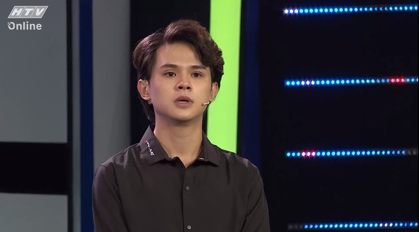 Giảng viên kỹ năng sống khiến Quyền Linh bức xúc vì không dám nói với bố suốt 10 năm ảnh 1