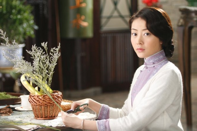 Mỹ nhân 'Diệp Vấn' Hùng Đại Lâm khoe vóc dáng đáng mơ ước ở tuổi 43 ảnh 3