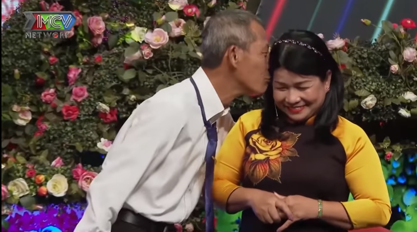 Ông U70 tham gia 'Bạn muốn hẹn hò' gặp bà U60, cùng ấn nút đồng ý về chung một nhà ảnh 4