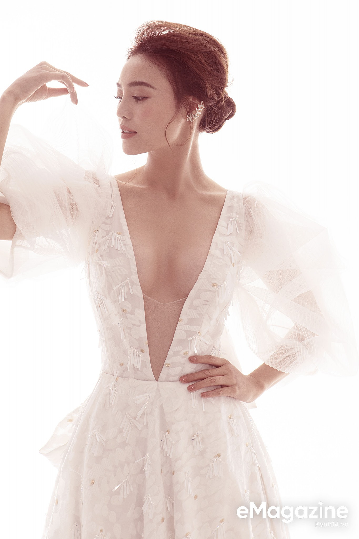 Vóc dáng nuột nà gợi cảm đáng mơ ước của Ninh Dương Lan Ngọc ảnh 5