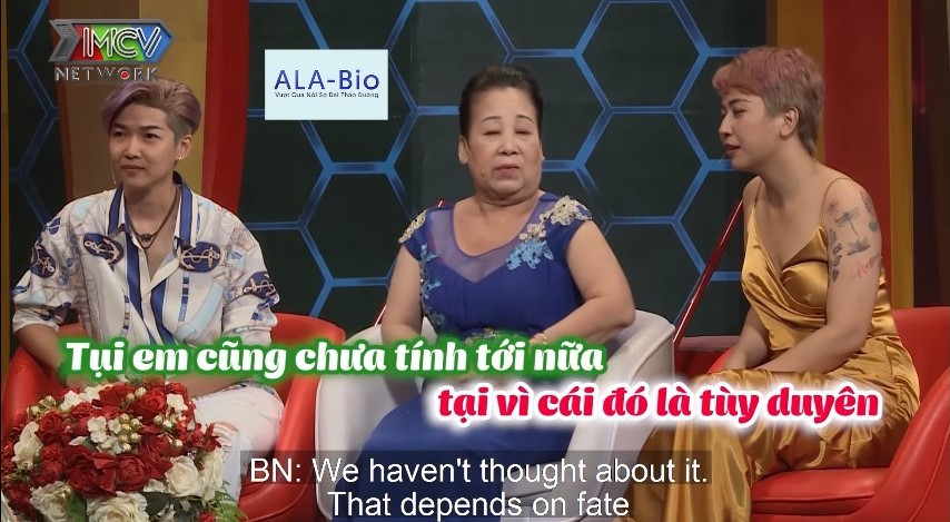 MC Quyền Linh bất ngờ trước mẹ chồng đặc biệt, khuyên con dâu phải ăn mặc sexy lên ảnh 3