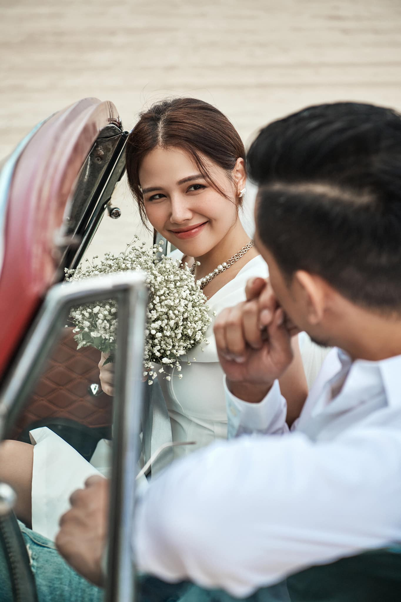 Phanh Lee tung ảnh cưới xinh lung linh, chuẩn bị theo chồng đại gia về dinh ảnh 1