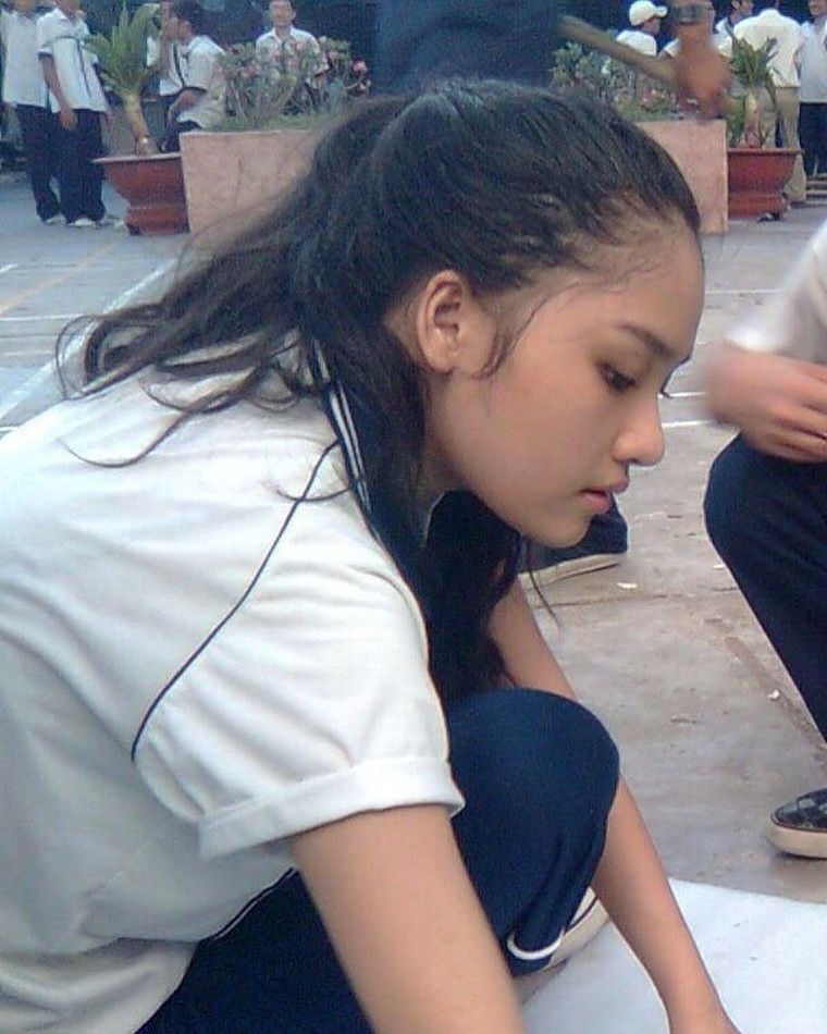 Sao Việt đua nhau khoe ảnh đi học, nhan sắc Diễm My, Nhã Phương gấy sốt từ bé ảnh 3