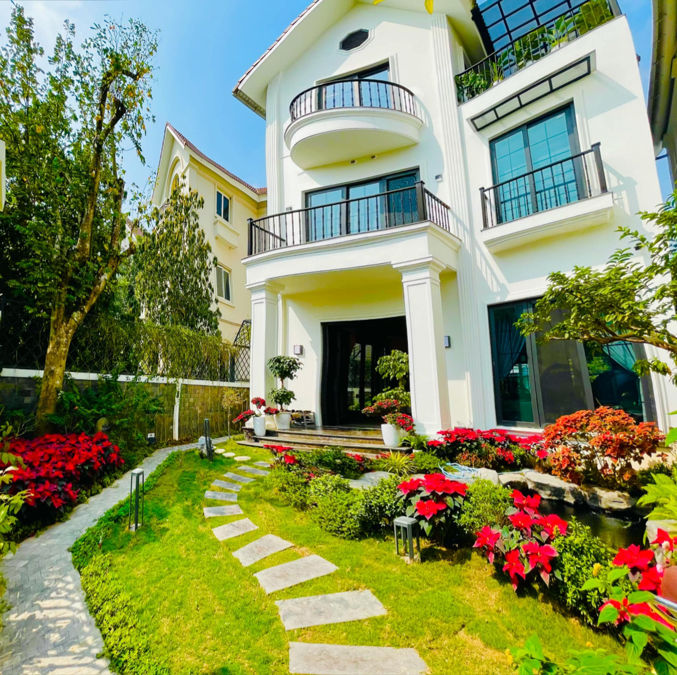 Sao Việt thi nhau khoe 'chốn đi về' xa hoa triệu USD trước thềm năm mới ảnh 3