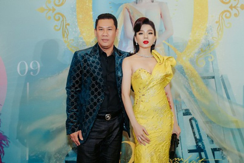 Chồng cũ Lệ Quyên đăng ảnh biệt thự sang chảnh mới tậu ảnh 2