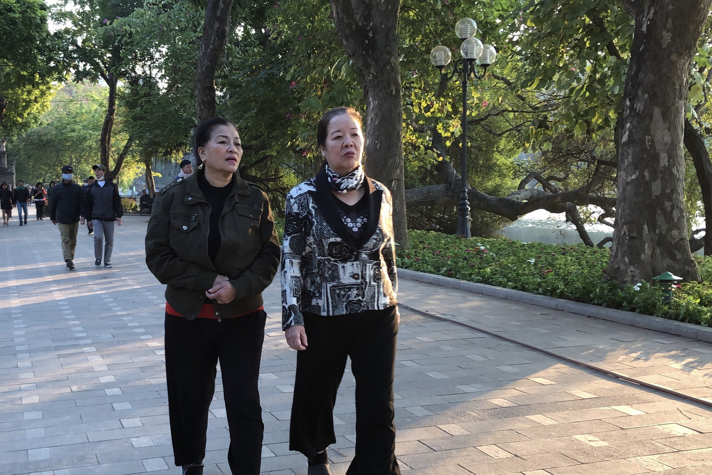 Đối diện mức phạt tiền triệu, nhiều người dân vẫn không đeo khẩu trang ảnh 2