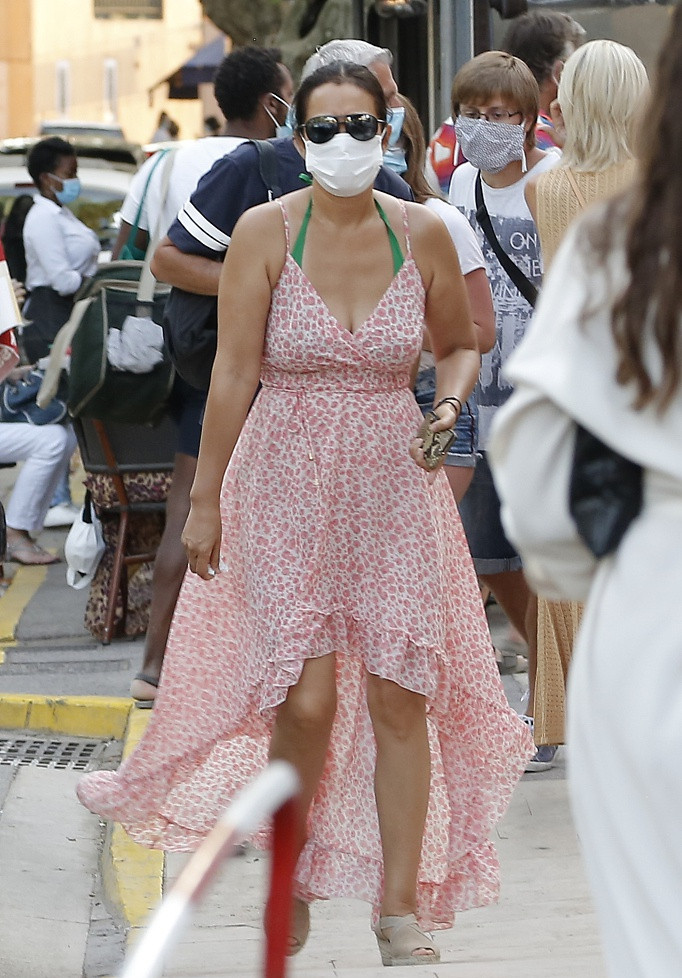 Minh tinh Củng Lợi bị chê xuống sắc thảm hại đến không thể nhận ra ảnh 1